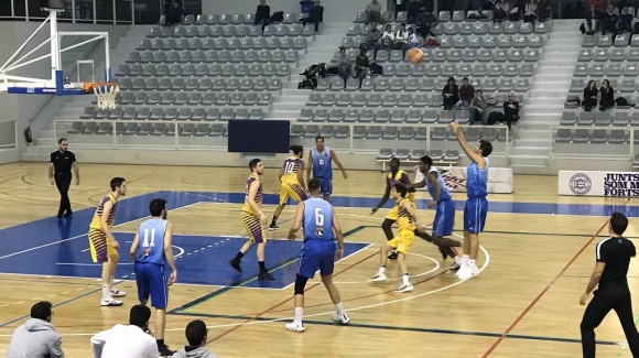 CB CORNELLÀ – UE MATARÓ | UN QUART PERÍODE INTERMITENT SENTENCIA AL SÈNIOR EBA